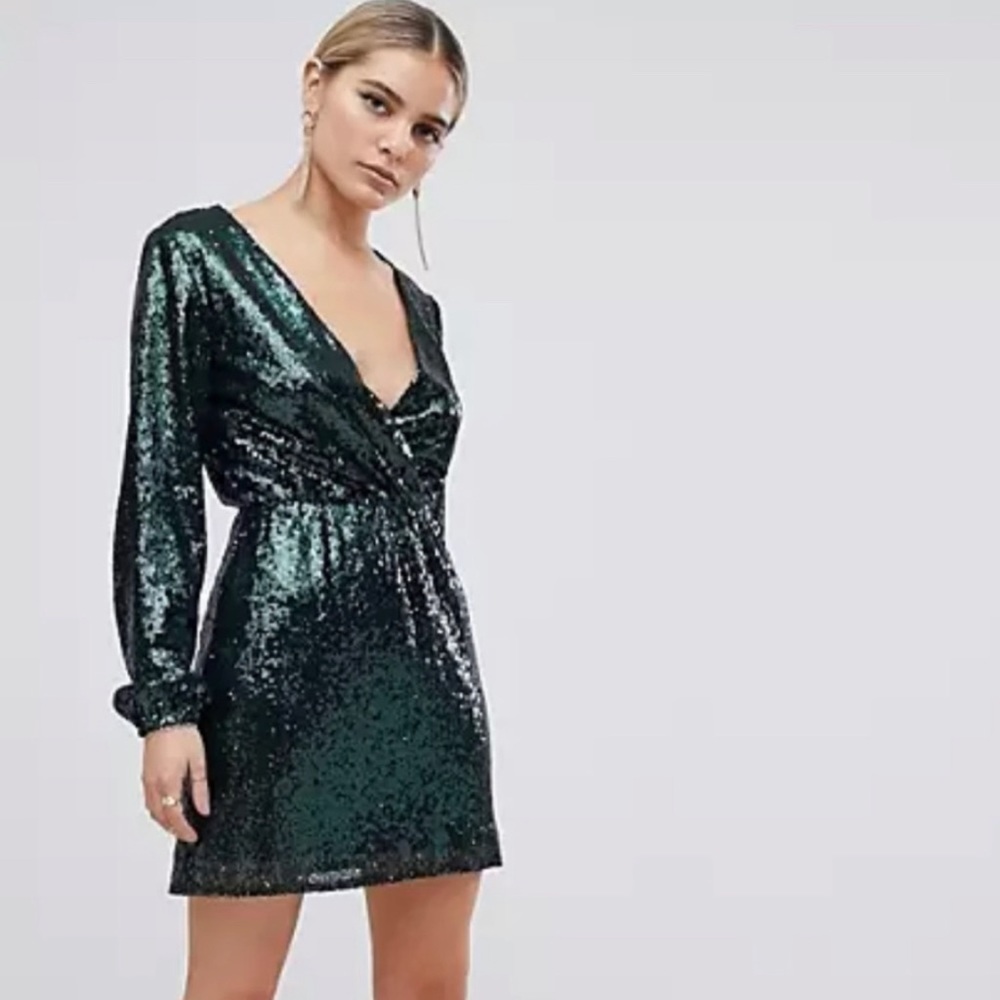 Outrageous Fortune V neck Sequined Party mini wrap dress emerald green